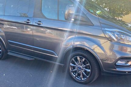 Ford Tourneo Custom 128.000 km 27.600 &euro; Leverkusen 51371