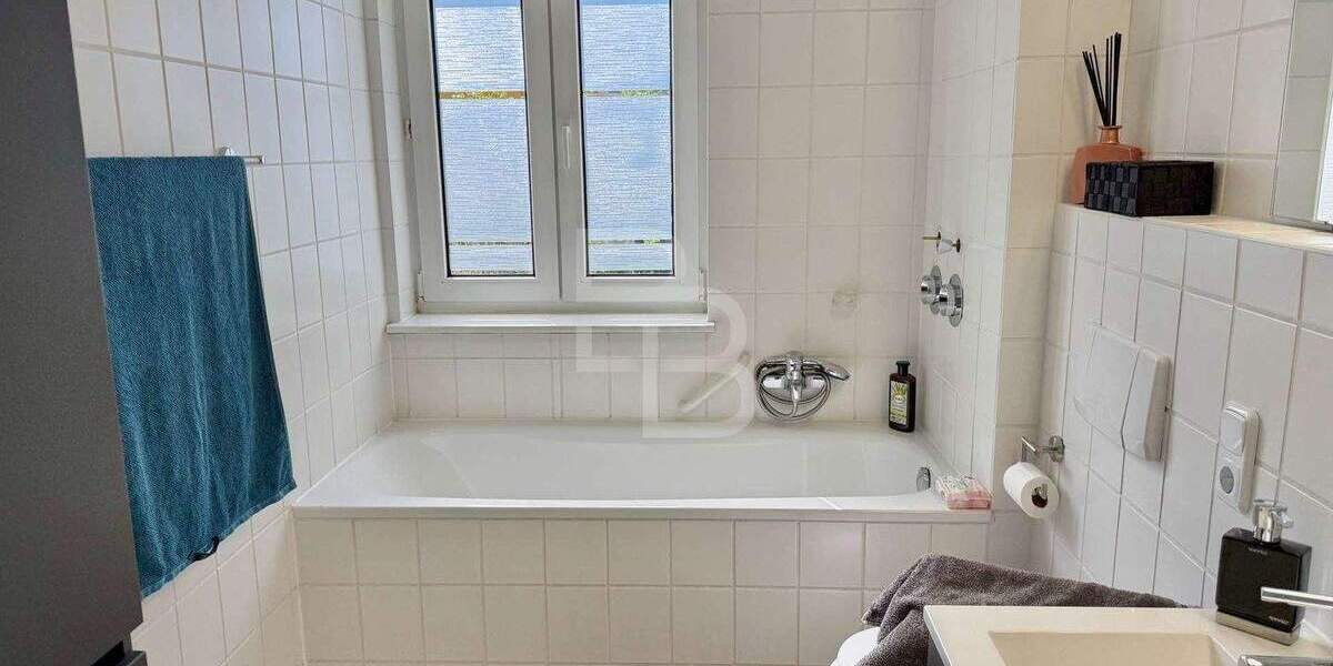 Etagenwohnung Köln Niehl - 2 Zimmer, 70 m&sup2;, 350.000&euro; | Angebot:23956658