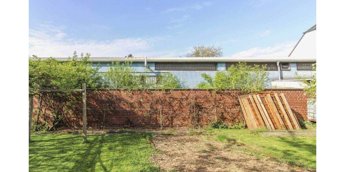 Rarität in Alt-Niehl: Grundstück in attraktiver Rheinnähe mit Top-Anbindung zimmer