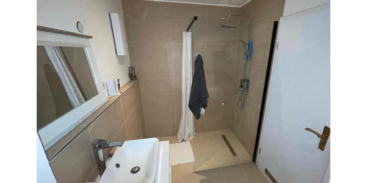 Etagenwohnung Leverkusen Bergisch Neukirchen - 3 Zimmer, 1.270&euro; | Angebot:23169761