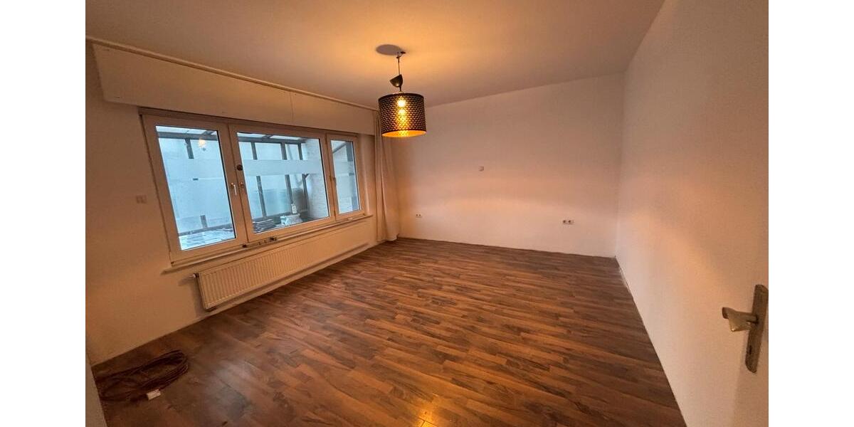 Einfamilienhaus Bornheim - 3 Zimmer, 100 m&sup2;, 1.500&euro; | Angebot:24842314