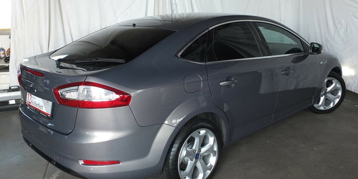 Ford Mondeo 2.0TDCi AUTOMATIC-PROBLEME NAVI XENON PDC B 143.215 km 6.900 &euro; Köln 50858