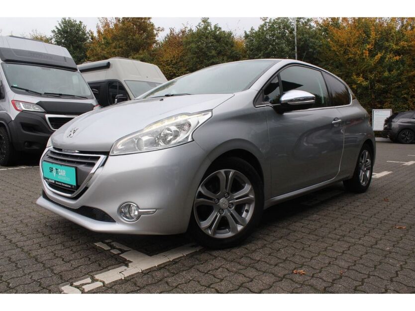 Peugeot 208 98.430 km 7.990 € Remscheid 42897