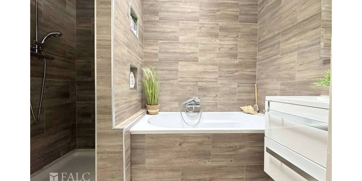 Einfamilienhaus Lohmar-Weegen Weegen - 5 Zimmer, 210 m&sup2;, 629.000&euro; | Angebot:25800558