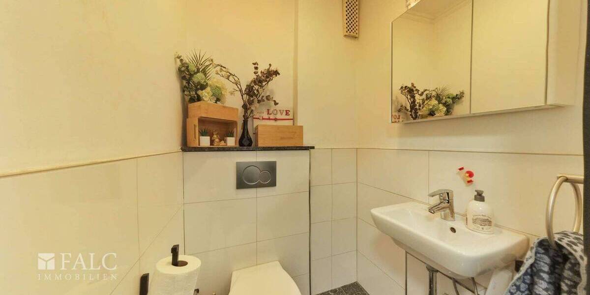 Etagenwohnung Köln-Zündorf Zündorf - 4 Zimmer, 84 m&sup2;, 329.000&euro; | Angebot:26219576