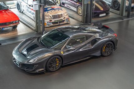 Ferrari 488 Pista 7.112 km 469.000 € Köln 50829