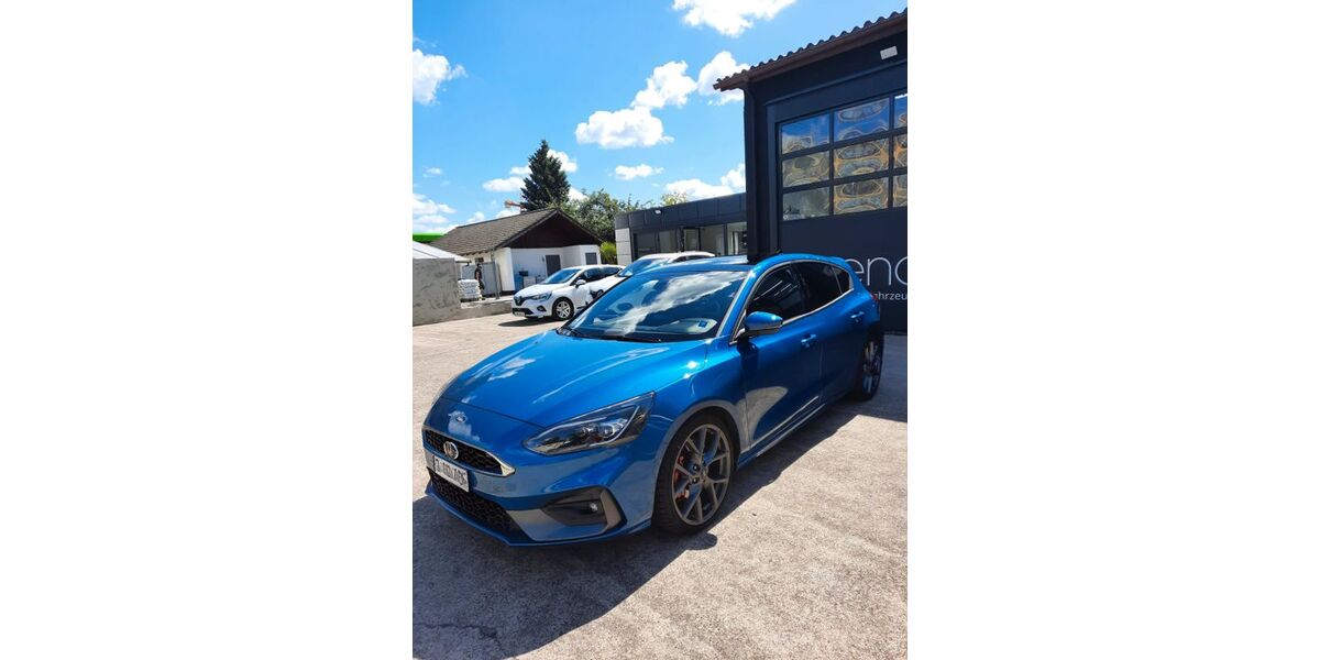 Ford Focus 112.000 km 20.499 &euro; Kürten 51515
