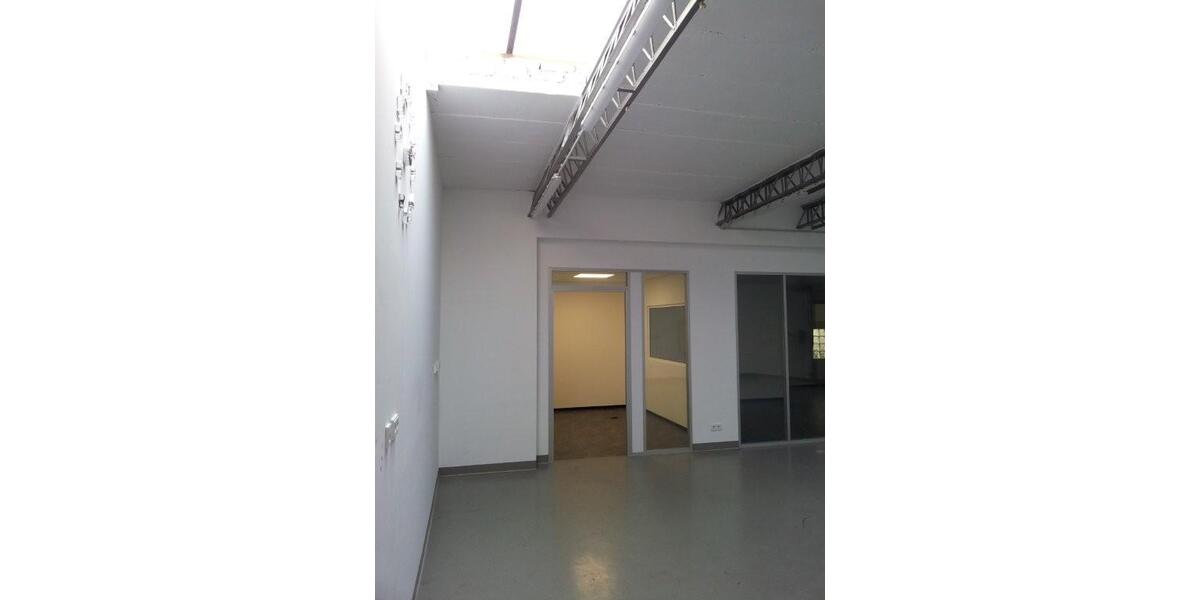 Köln-Nippes befahrbare Elektro-Werkstatt mit Büro und Sanitäranlage , ca. 174 m² - Gewerbeobjekt Köln Nippes | Angebot:24592685