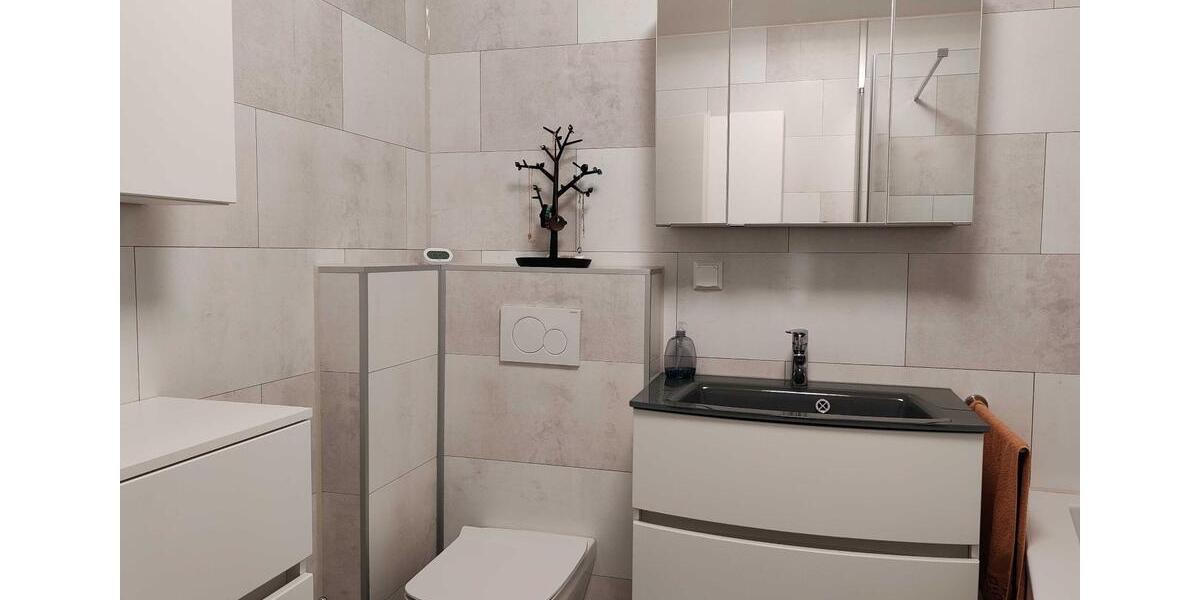 Moderne 3-Zimmer-Wohnung mit Balkon und Garage - provisionsfrei 3 zimmer