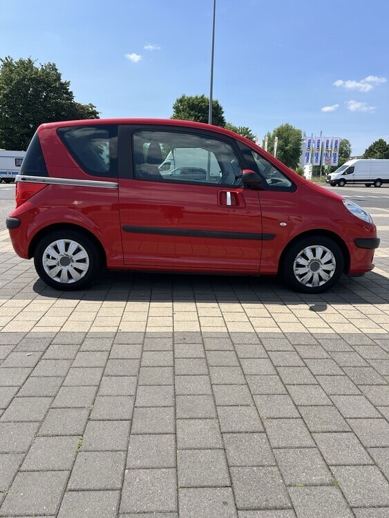Peugeot 1007 119.000 km 2.270 € Neuss 41460