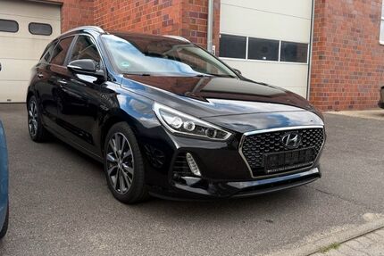 Hyundai i30 118.000 km 14.700 € Grevenbroich 41515