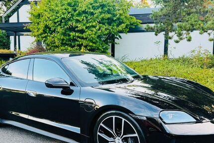 Porsche Taycan 10.190 km 74.499 &euro; Köln 51109