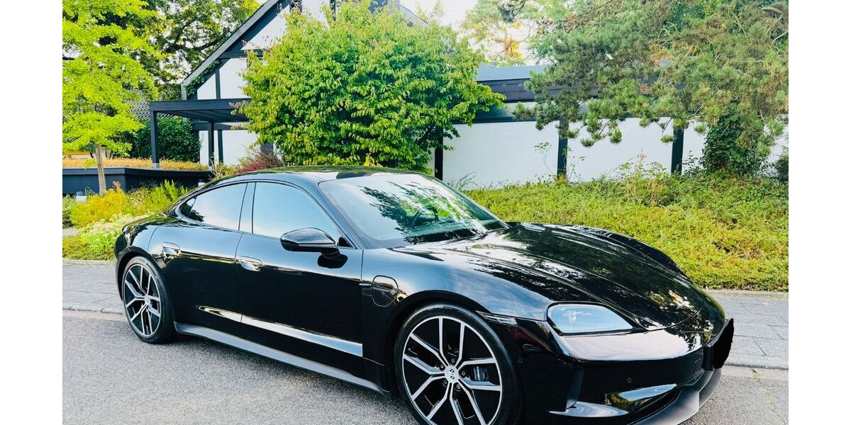 Porsche Taycan 10.190 km 74.499 &euro; Köln 51109