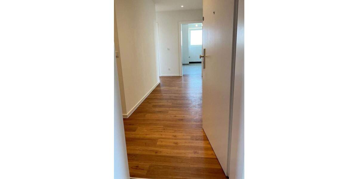 Etagenwohnung Köln Bayenthal - 3 Zimmer, 98 m&sup2;, 1.680&euro; | Angebot:25834753