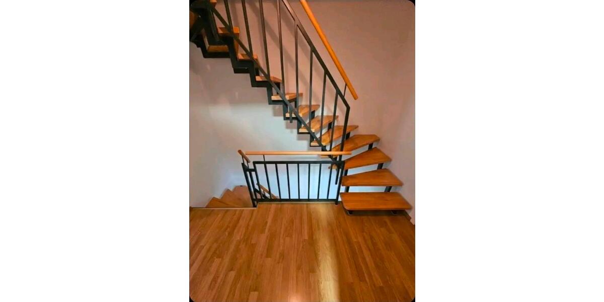 Reihenhaus Köln Kalk - 5 Zimmer, 127 m&sup2;, 2.200&euro; | Angebot:25163560