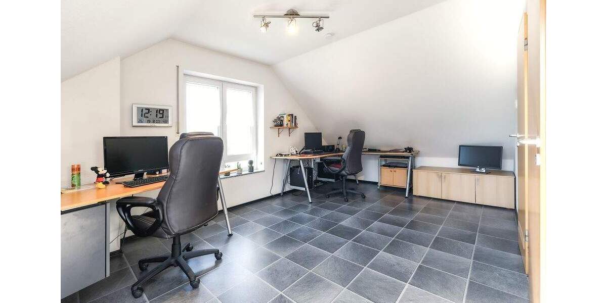 Doppelhaushälfte Langenfeld Immigrath - 4 Zimmer, 130 m&sup2;, 675.000&euro; | Angebot:23254434