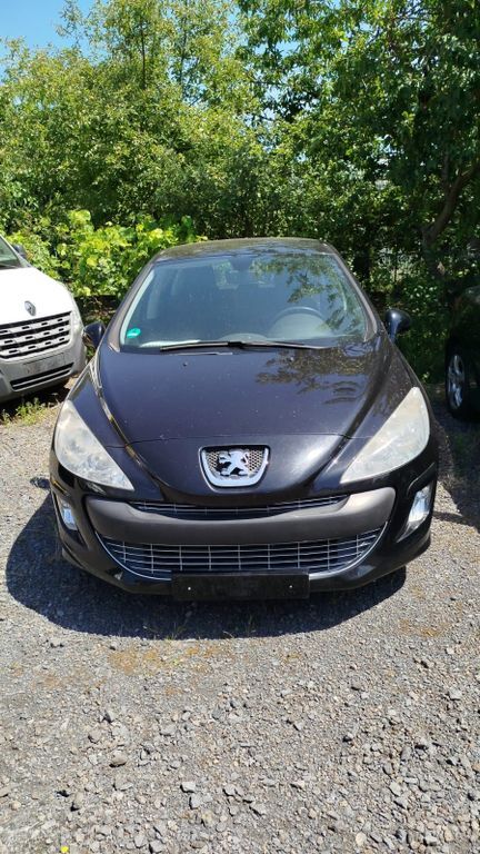 Peugeot 308 138.000 km 3.000 € Bonn 53121