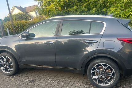 Kia Sportage 124.850 km 15.999 € Much 53804