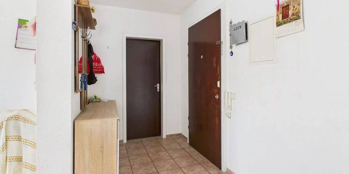 Etagenwohnung Köln Pesch - 4 Zimmer, 92 m&sup2;, 260.000&euro; | Angebot:26868717