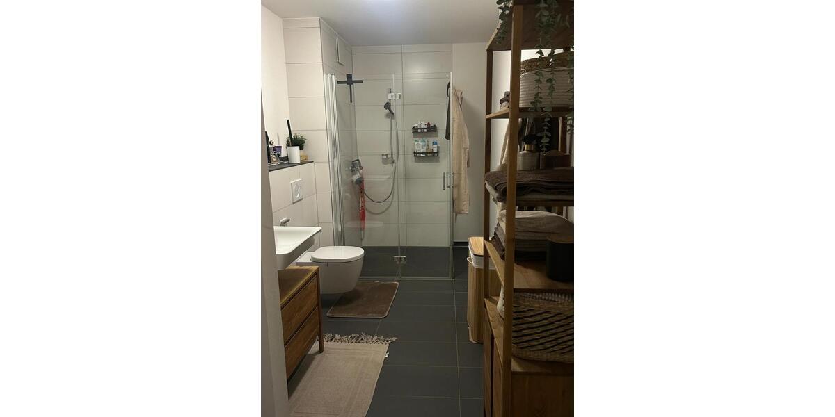 Erdgeschoßwohnung Bergisch Gladbach - 2 Zimmer, 72 m&sup2;, 1.251&euro; | Angebot:25237410