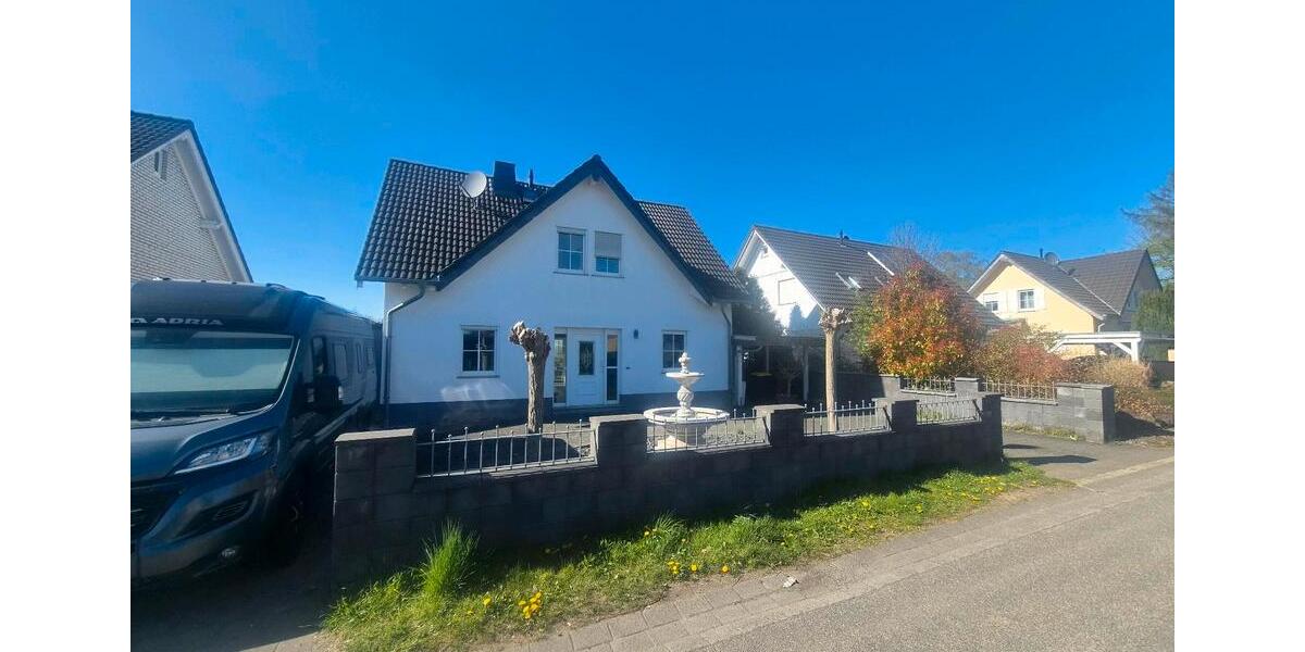 Einfamilienhaus Hennef (Sieg) - 5 Zimmer, 125 m&sup2;, 685.000&euro; | Angebot:26061061