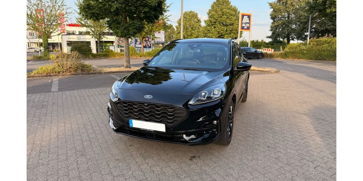 Ford Kuga 33.000 km 31.499 &euro; Kerpen 50170