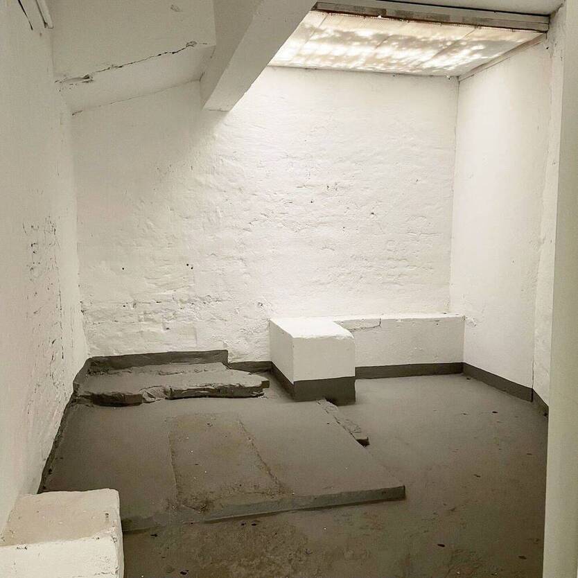 HalleKreativfläche mit Büro und Lagerkeller, Hintergebäude, LieferzufahrtTor, provisionsfrei