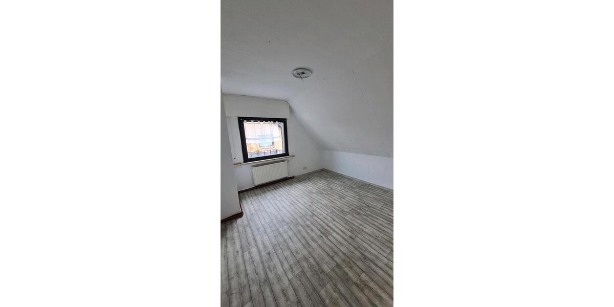Etagenwohnung Troisdorf Bergheim - 3 Zimmer, 57 m&sup2;, 900&euro; | Angebot:26024005