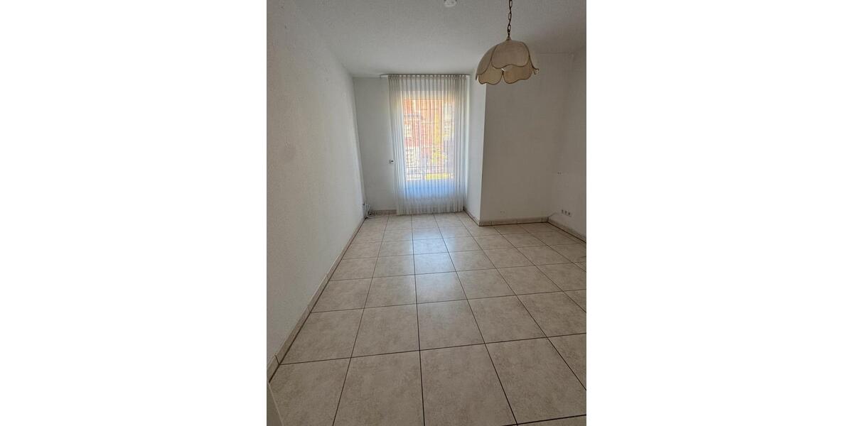 Etagenwohnung Hürth - 3 Zimmer, 83 m&sup2;, 1.500&euro; | Angebot:26358091