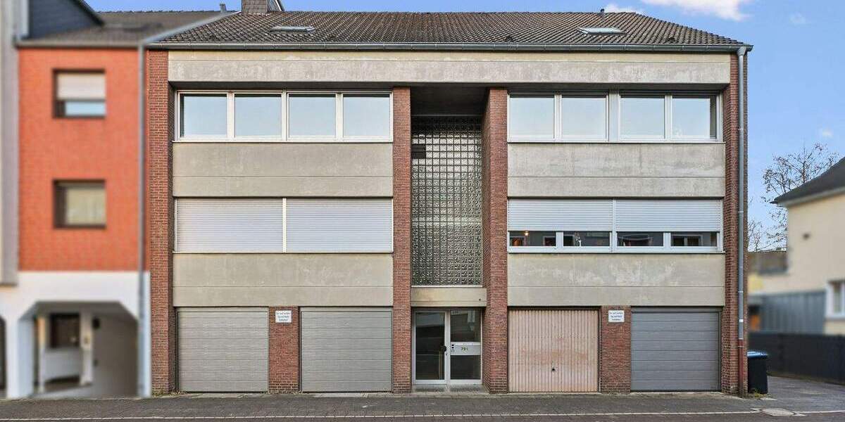 Wohnen mit Stil: Lichtdurchflutete 5-Zimmer-Wohnung mit Kamin & Balkon 5 zimmer