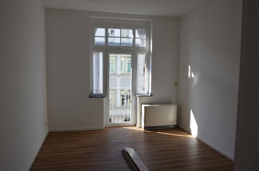 komplett sanierte 2-Zimmerwohnung