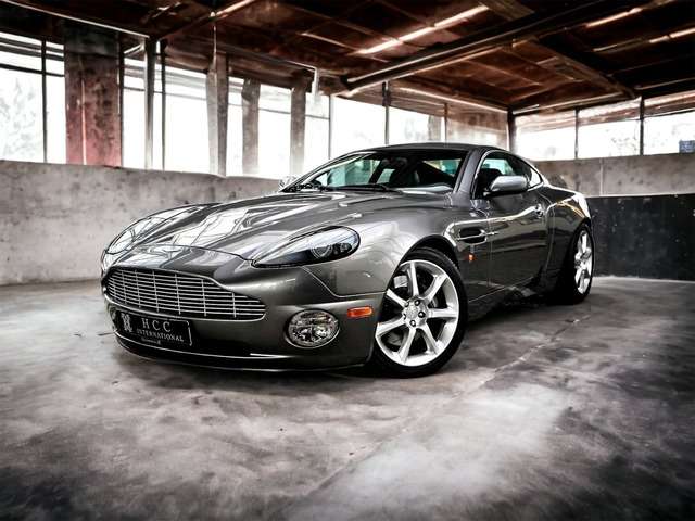 Aston Martin Vanquish 14.980 km 119.000 &euro; Troisdorf 53842
