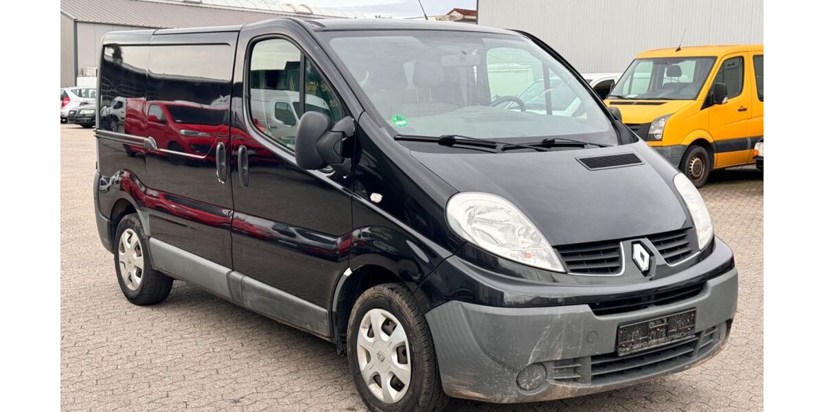 Renault Trafic 232.850 km 3.450 &euro; Bornheim 53332