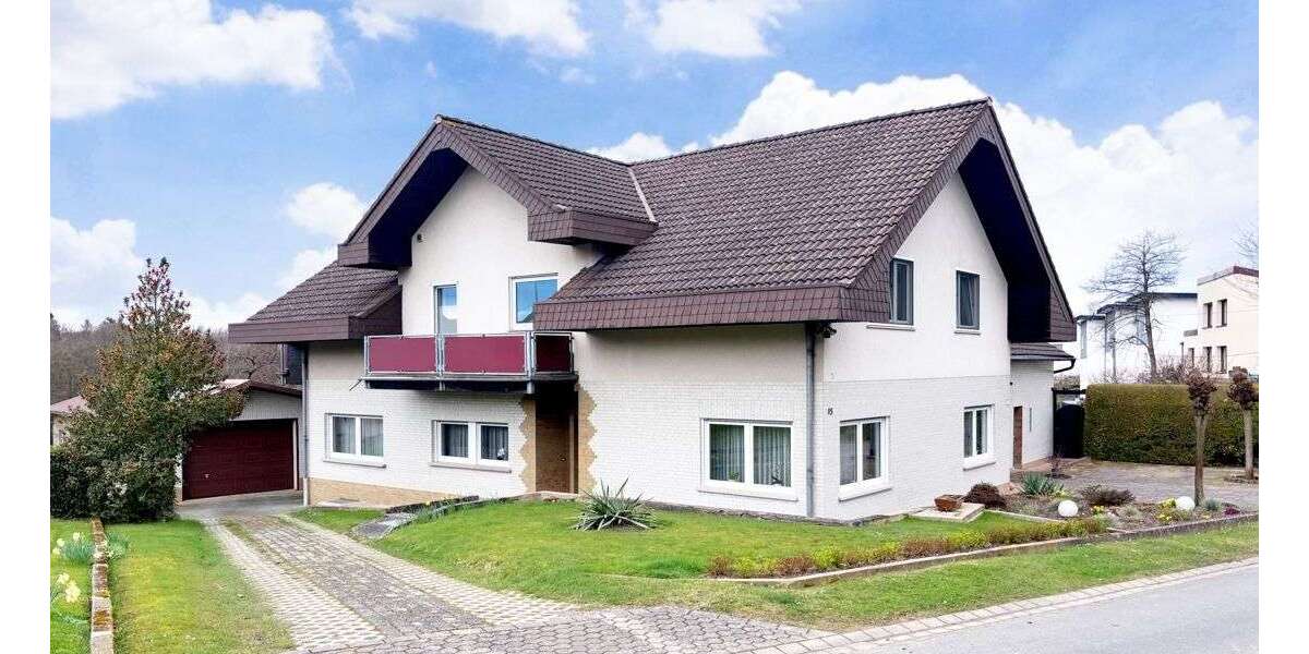 Einfamilienhaus Hennef - 9 Zimmer, 275 m&sup2;, 745.000&euro; | Angebot:26013452