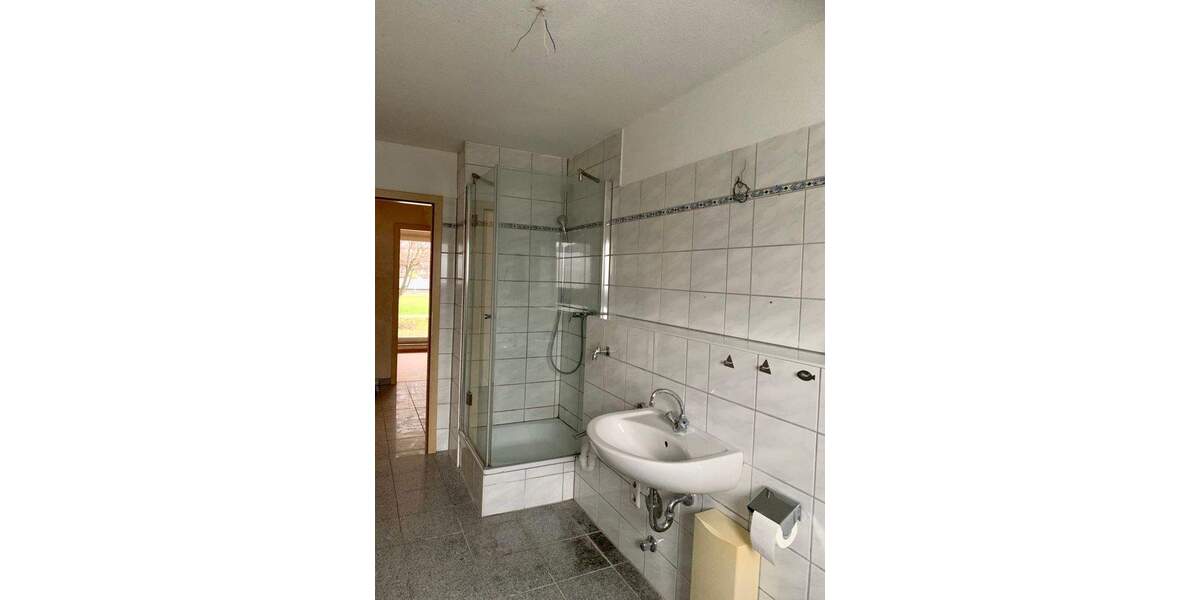 Etagenwohnung Köln Buchheim - 3 Zimmer, 88 m&sup2;, 975&euro; | Angebot:25524868