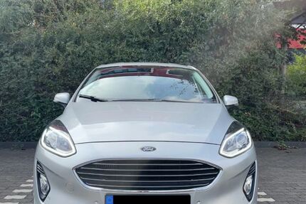 Ford Fiesta 96.000 km 11.000 € Köln 50937