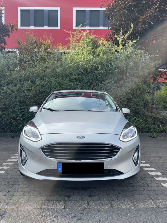 Ford Fiesta 96.000 km 11.000 € Köln 50937