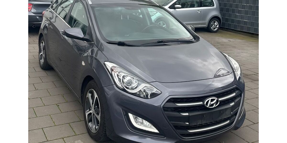 Hyundai i30 223.000 km 3.950 &euro; Bergheim (bei Köln) 50129