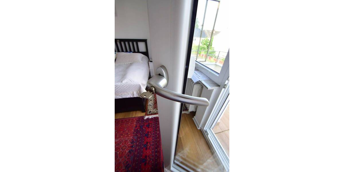 Kauf im Paket: 2 vermietete Wohnungen & 1 Garage in einem 3-Familienhaus in Bonn-Röttgen. 6 zimmer