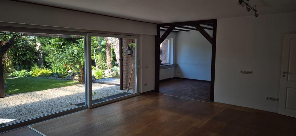 Mehrfamilienhaus, Wohnhaus Leverkusen Bergisch Neukirchen - 9 Zimmer, 270 m&sup2;, 889.000&euro; | Angebot:27096870