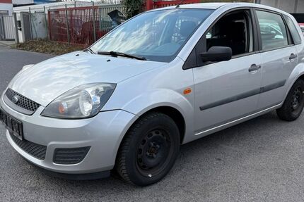 Ford Fiesta 124.951 km 1.699 € Bonn - Dottendorf 53129