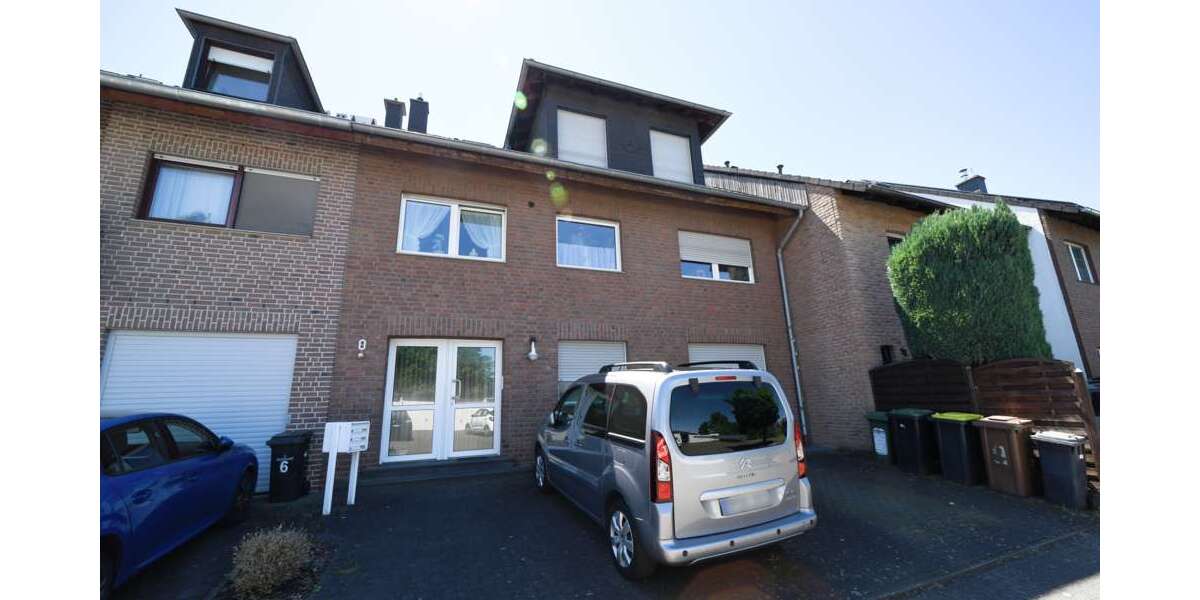 Etagenwohnung Rommerskirchen - 3 Zimmer, 88 m&sup2;, 925&euro; | Angebot:26886436
