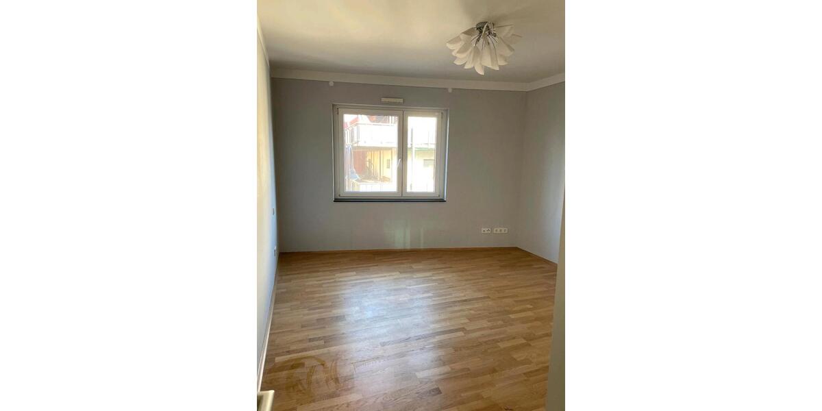 Etagenwohnung Köln Mülheim - 3 Zimmer, 84 m&sup2;, 560.000&euro; | Angebot:27079314