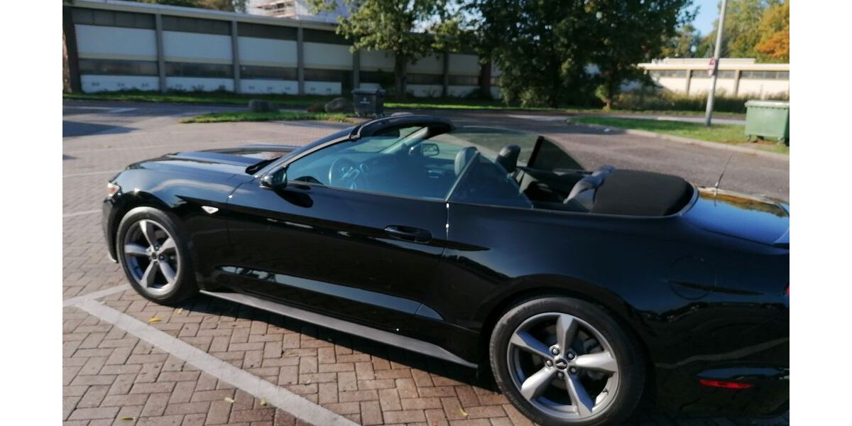 Ford Mustang 72.000 km 22.999 € Koeln 50968