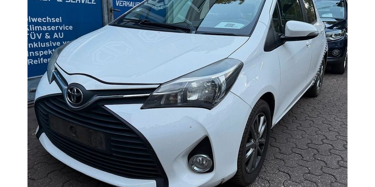 Toyota Yaris 213.000 km 5.999 &euro; Köln (Ostheim) 51107