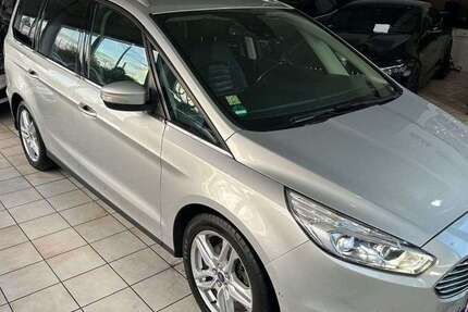Ford Galaxy 166.000 km 18.900 € Bonn 53119