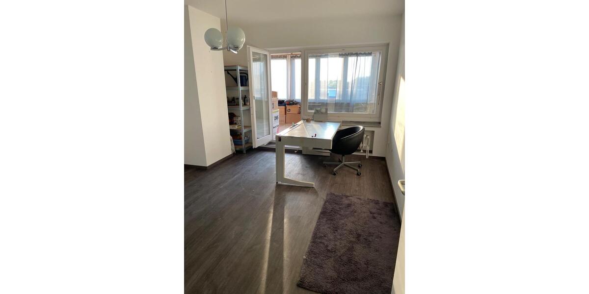 Etagenwohnung Siegburg - 4 Zimmer, 170 m&sup2;, 1.500&euro; | Angebot:25171907