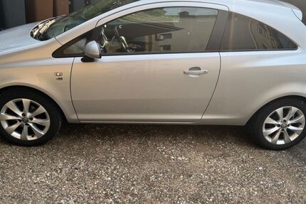 Opel Corsa 163.397 km 3.500 € Bergisch Gladbach 51429