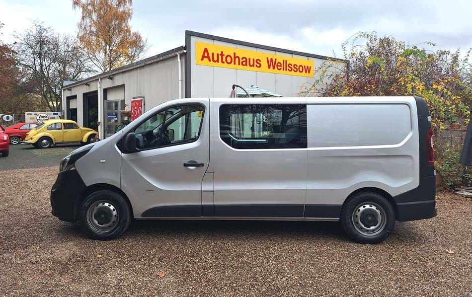 Opel Vivaro 210.000 km 11.690 € Köln Porz 51147