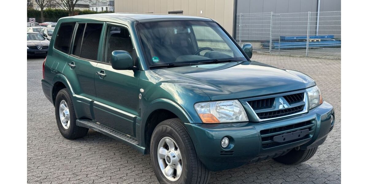 Mitsubishi Pajero 60.400 km 14.950 &euro; Bornheim 53332